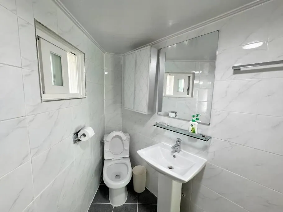 Foreigner Only - Seoul Han'S House 0*,